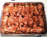 おもてなしにも最適！鶏手羽元の五香粉焼き作り方3写真