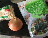 玉ねぎと豆腐のワカメスープ作り方1写真