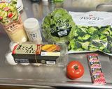 冷蔵庫にあるものでサラダ盛り合わせ🥗😃作り方1写真