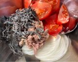 火を使わない！トマトとツナの塩昆布和え作り方2写真