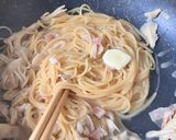 舞茸とベーコンのバター醤油ワンパンパスタ作り方6写真