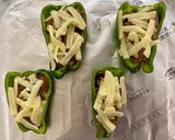 さんまの蒲焼缶とチーズのピーマンボート作り方2写真
