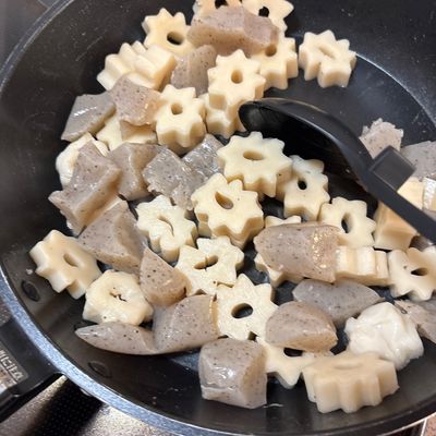 ちくわぶ・厚揚げ・こんにゃくの甘辛煮 by くろえみたん