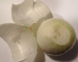 新玉ねぎの丸ごとオニオンスープ作り方1写真