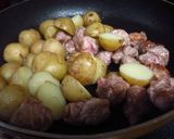 小じゃがいもと豚こまのコロコロ味噌炒め作り方6写真