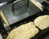 イワシと鶏むね肉のごまプレス焼き作り方8写真
