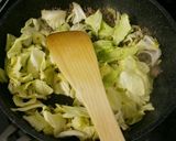 mキャベツとひき肉のオイマヨ丼作り方2写真