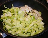 簡単！皮ごとほっけのキャベツ炒め作り方3写真