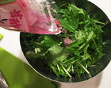 簡単☆あと一品！火も使わない水菜の和え物作り方3写真