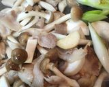 きのこと豚バラ肉の炒め物作り方4写真