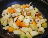 簡単！新じゃがと野菜の味噌マヨ炒め作り方2写真