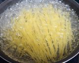 ごま風味♪ちくわと春菊の和風なサラスパ作り方3写真