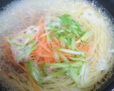 ごま風味♪ちくわと春菊の和風なサラスパ作り方4写真