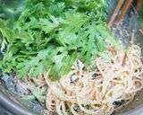 ごま風味♪ちくわと春菊の和風なサラスパ作り方8写真