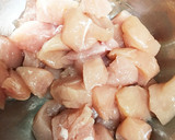 鶏ささみとピーマンの塩胡椒炒め作り方1写真
