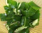 鶏ささみとピーマンの塩胡椒炒め作り方2写真
