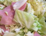簡単！春キャベツとハムの炒め物作り方1写真
