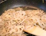 ぱぱっと！豚ひき肉とレンコンの炒め物作り方3写真