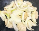 麺つゆで簡単♪鶏胸肉としめじのおろし煮♡作り方4写真
