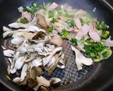 簡単！葉玉葱と舞茸ベーコンの昆布茶炒め作り方3写真