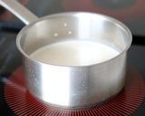 WECKでとろける苺のミルクプリン作り方3写真