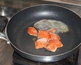 鮭と野菜のポン酢炒め作り方1写真