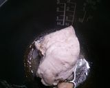 炊飯器にお任せ！鶏胸肉ガーリックステーキ作り方3写真
