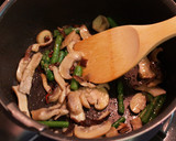 鶏のから揚げときのこの炒めポン酢和え作り方1写真