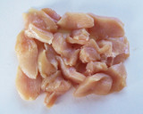 簡単節約☆鶏胸肉の揚げない塩唐揚げ。作り方1写真