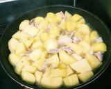 簡単！豚肉とじゃがいもの炒め煮作り方3写真