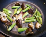簡単副菜!椎茸とアスパラのほんだし蒸し作り方3写真