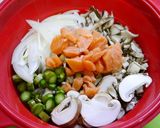 レンジで簡単！鮭とアスパラの舞茸ライス作り方1写真