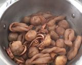 おうちシェフ＊ほくウマ＊里芋とイカの煮物作り方5写真