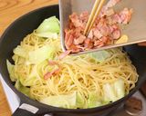 キャベツとベーコンのペペロンチーノ作り方12写真