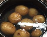 お弁当にも♪新じゃがのマスタード醤油炒め作り方1写真