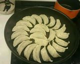 コラーゲンゼリー入りジューシー焼餃子作り方15写真