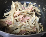 ごぼうとベーコンのマヨ炒めゴマ柚子胡椒味作り方5写真