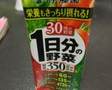 「伊藤園1日分の野菜」で手ごねパン作り方1写真