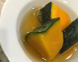 かぼちゃの煮物にそぼろをのせたやつ。作り方1写真
