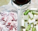 鶏もも肉と葱のオイスターソース炒め作り方1写真