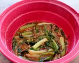 レンジで旬を味わう！ワケギの肉味噌炒め作り方2写真