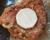 カマンベール丸ごと１個とろけるハンバーグ作り方1写真