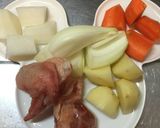 釜めしの釜で1人分の肉じゃが作り方1写真
