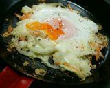 ポテサラとチーズの巣ごもり目玉焼き。作り方6写真