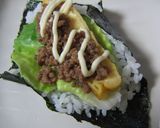 みんな大好き♪　マヨそぼろ海苔巻き作り方5写真