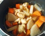 鶏ハム作りで余った皮と野菜の煮物作り方6写真