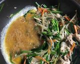 簡単ヘルシー！豚肉とニラもやし人参卵炒め作り方7写真