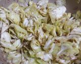 春きゃべつの胡麻味噌コチュジャン炒め作り方4写真