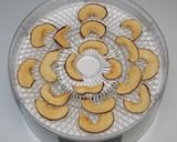 安全ヘルシー☆食品乾燥機でりんごチップス作り方9写真
