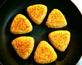 お醤油しみしみ♪簡単焼きおにぎり作り方3写真